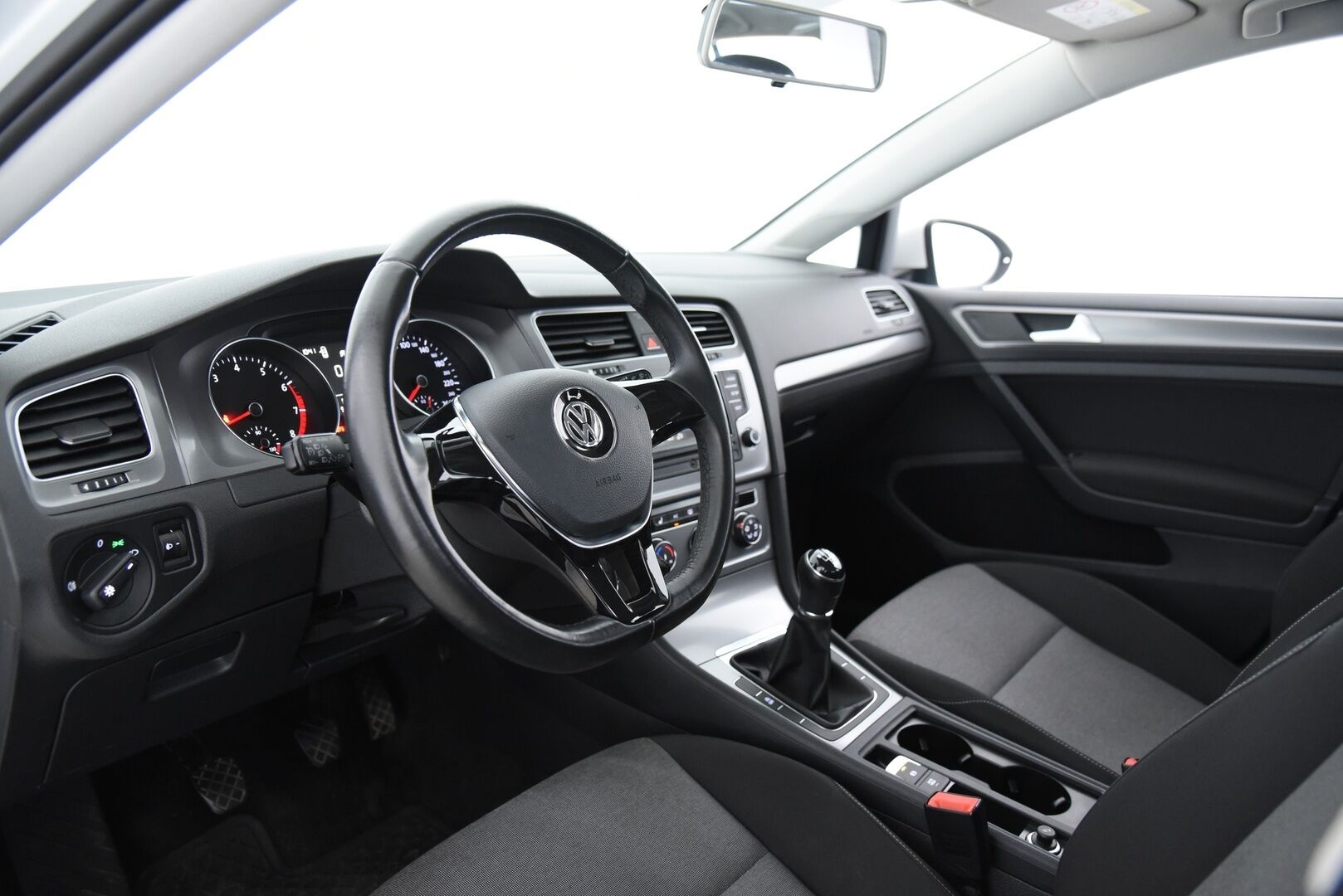 Volkswagen Golf 2016 Luxline 1,2 TSI 63 kW / Webasto / Vakkari / Suomi-Auto - Ilmastointi / 2x hyvät renkaat