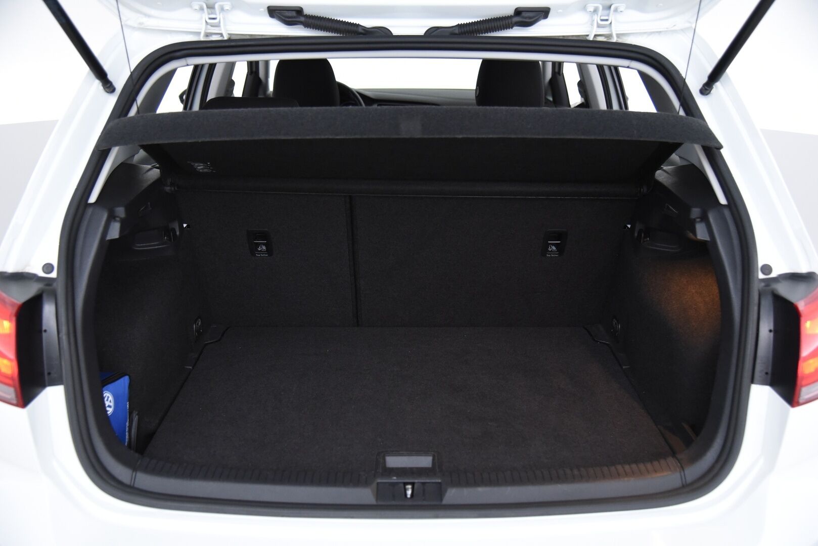 Volkswagen Golf 2016 Luxline 1,2 TSI 63 kW / Webasto / Vakkari / Suomi-Auto - Ilmastointi / 2x hyvät renkaat