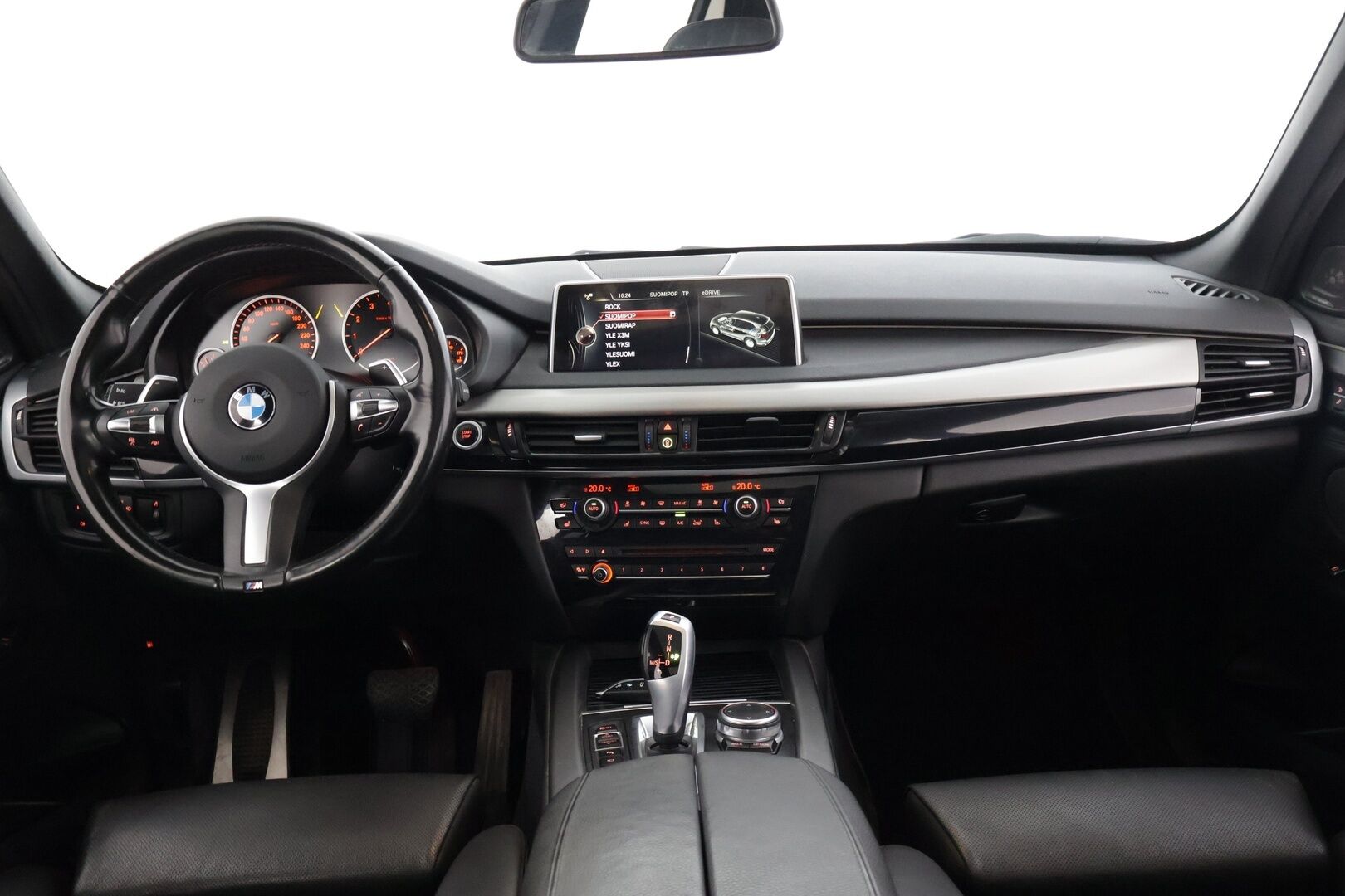 BMW X5 2016 F15 xDrive40e *YritysOutlet - Myydään vain yrityksille * Adapt.vakkari / Driving Assist Plus / 360-Kamera / ComfortNahat / Adapt. Alusta * - * Tämä auto myydään YritysOutlet -valikoimasta vain yritykselle * Jäätävästi varusteltua Suomi-auto aukottomalla historialla. *