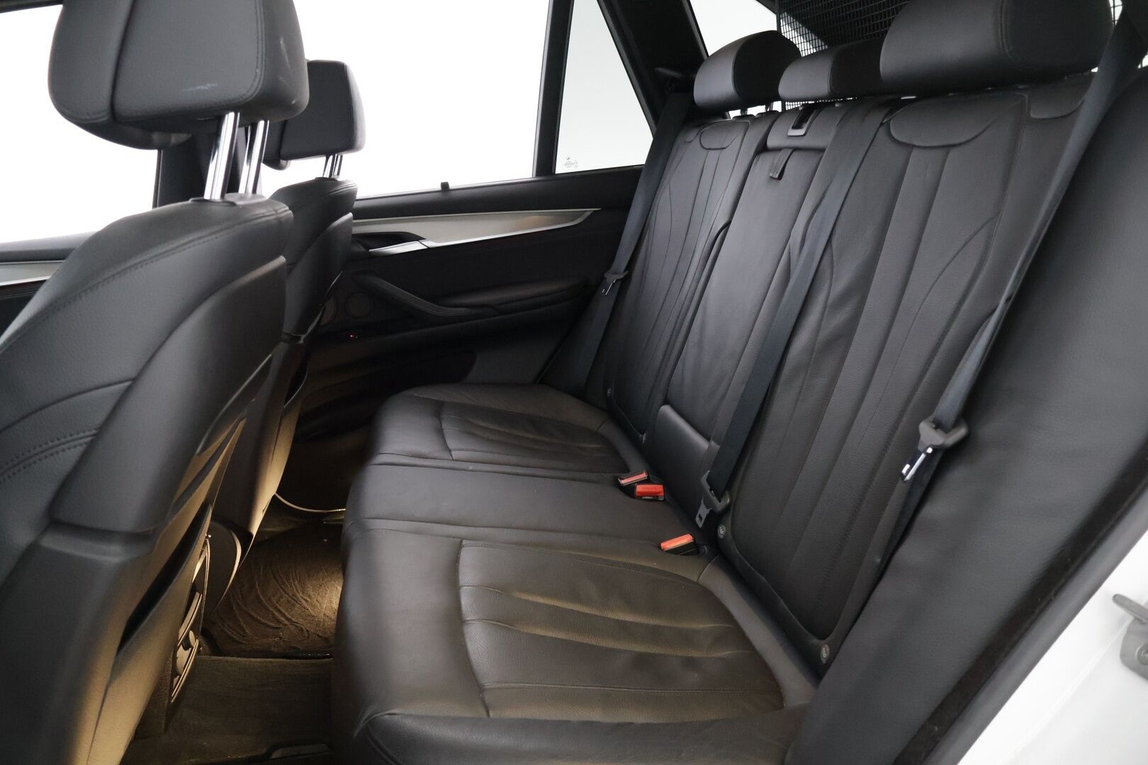 BMW X5 2016 F15 xDrive40e *YritysOutlet - Myydään vain yrityksille * Adapt.vakkari / Driving Assist Plus / 360-Kamera / ComfortNahat / Adapt. Alusta * - * Tämä auto myydään YritysOutlet -valikoimasta vain yritykselle * Jäätävästi varusteltua Suomi-auto aukottomalla historialla. *