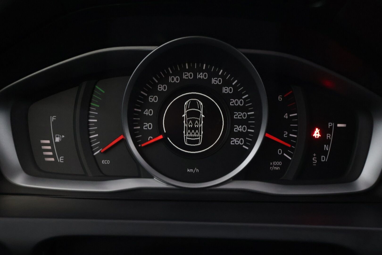 Volvo V60 Cross Country 2017 D3 Momentum aut *Webasto / Vakionopeudensäädin / Premium Audio / P.Tutkat edessä ja takana* - Suomi-auto / Merkkihuollettu / Hyvät kahdet renkaat