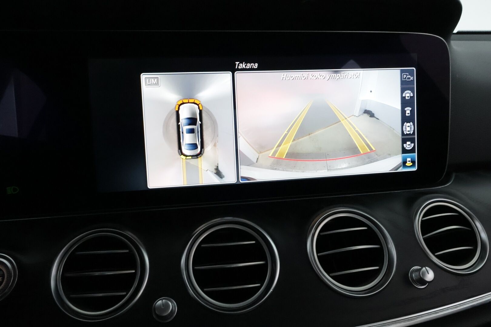 Mercedes-Benz E 2017 220 d 4Matic A Premium Business * Widescreen / Peruutuskamera / HUD / Sporttipenkit ** - Siisti Ikäisekseen / Juuri tullut Tampereelle! - HULLUT AVAJAISHULINAT KORKOTARJOUS 3,29 %