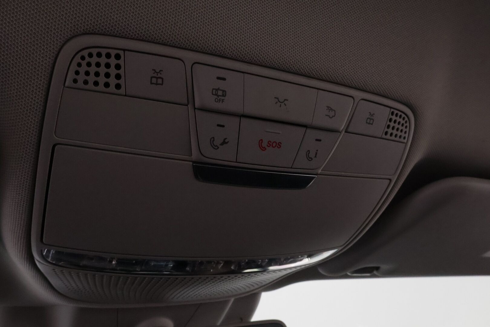 Mercedes-Benz E 2017 220 d 4Matic A Premium Business * Widescreen / Peruutuskamera / HUD / Sporttipenkit ** - Siisti Ikäisekseen / Juuri tullut Tampereelle! - HULLUT AVAJAISHULINAT KORKOTARJOUS 3,29 %