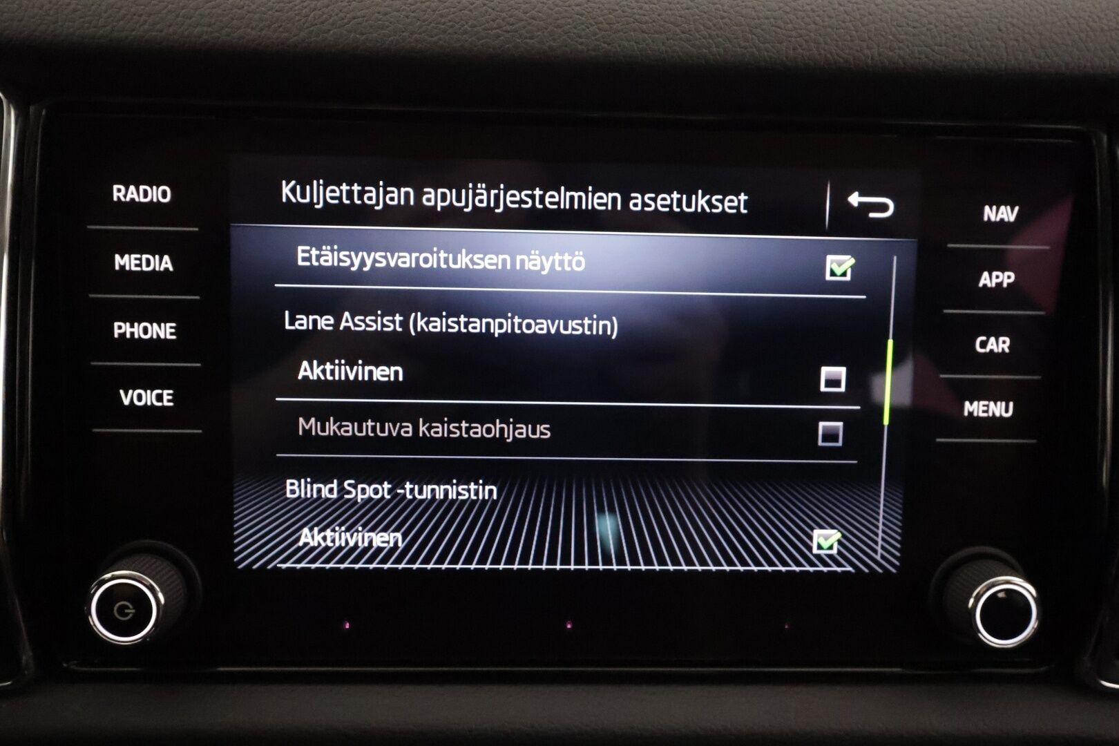 Skoda Kodiaq 2017 2,0 TSI 4x4 Style DSG Autom. - | 7-paikkainen | ACC | Koukku | Webasto | Canton | Muistipenkit | Nahka-alcantara | 360° kamera | LED | Akt. kaarrevalot | Keyless | 