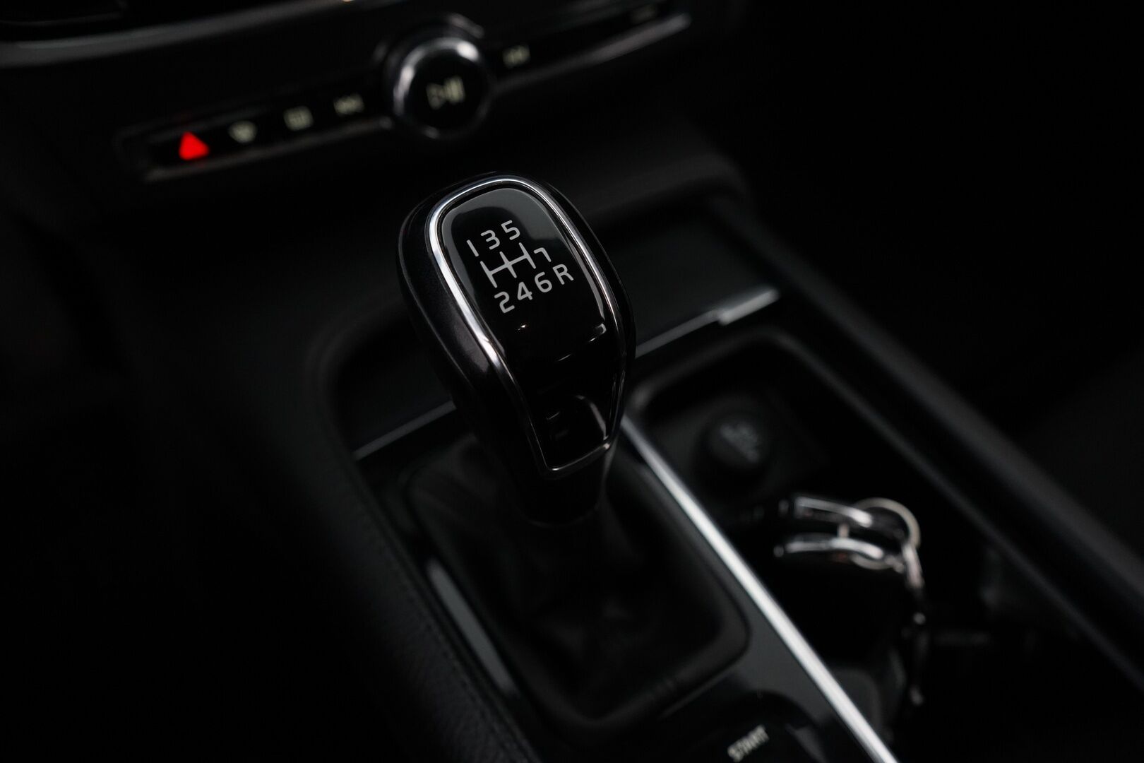 Volvo S90 2017 D3 Business * ACC / Webasto / Tutkat / Pilot assist /  Ratinlämmitin - Kahdet renkaat / Suomi-auto / Merkkihuollettu 