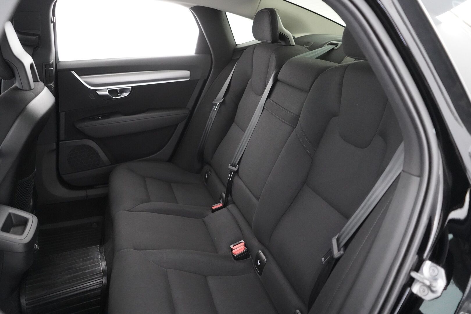 Volvo S90 2017 D3 Business - ACC | Webasto | Tutkat | Pilot assist | Ratinlämmitin | Ei Ad-Blueta | Kahdet renkaat | Suomi-auto 