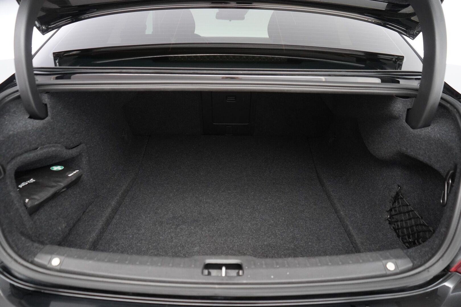 Volvo S90 2017 D3 Business * ACC / Webasto / Tutkat / Pilot assist /  Ratinlämmitin - Kahdet renkaat / Suomi-auto / Merkkihuollettu 