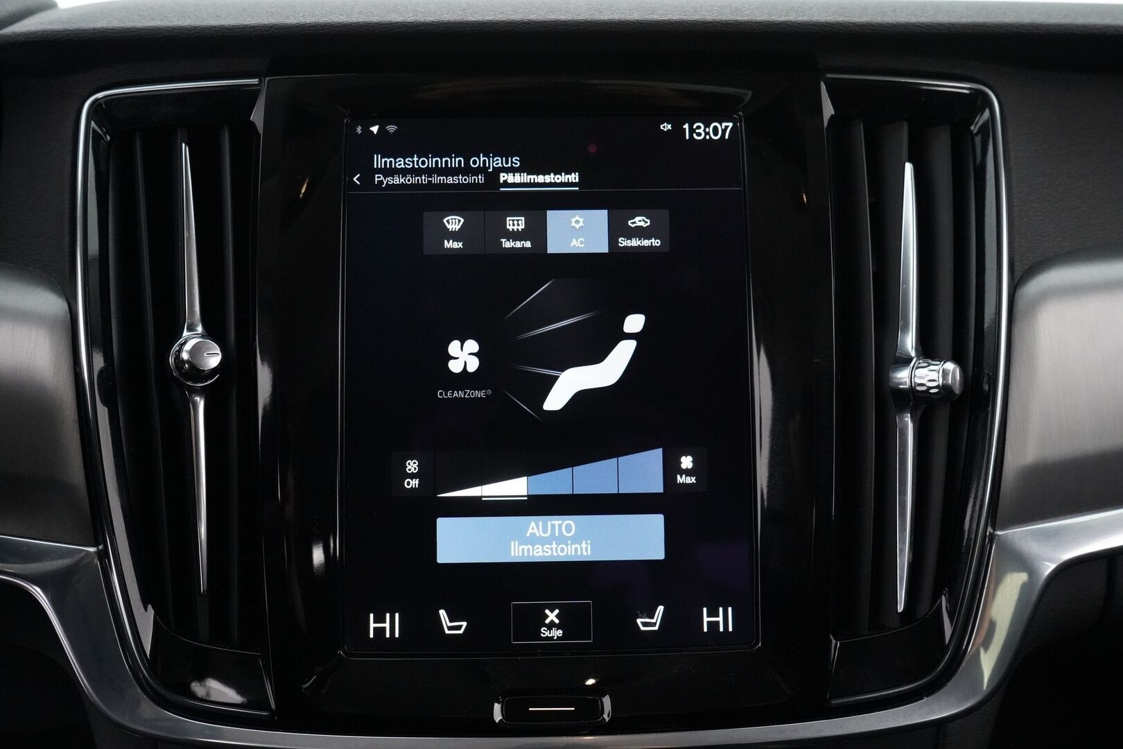 Volvo S90 2017 D3 Business - ACC | Webasto | Tutkat | Pilot assist | Ratinlämmitin | Ei Ad-Blueta | Kahdet renkaat | Suomi-auto 