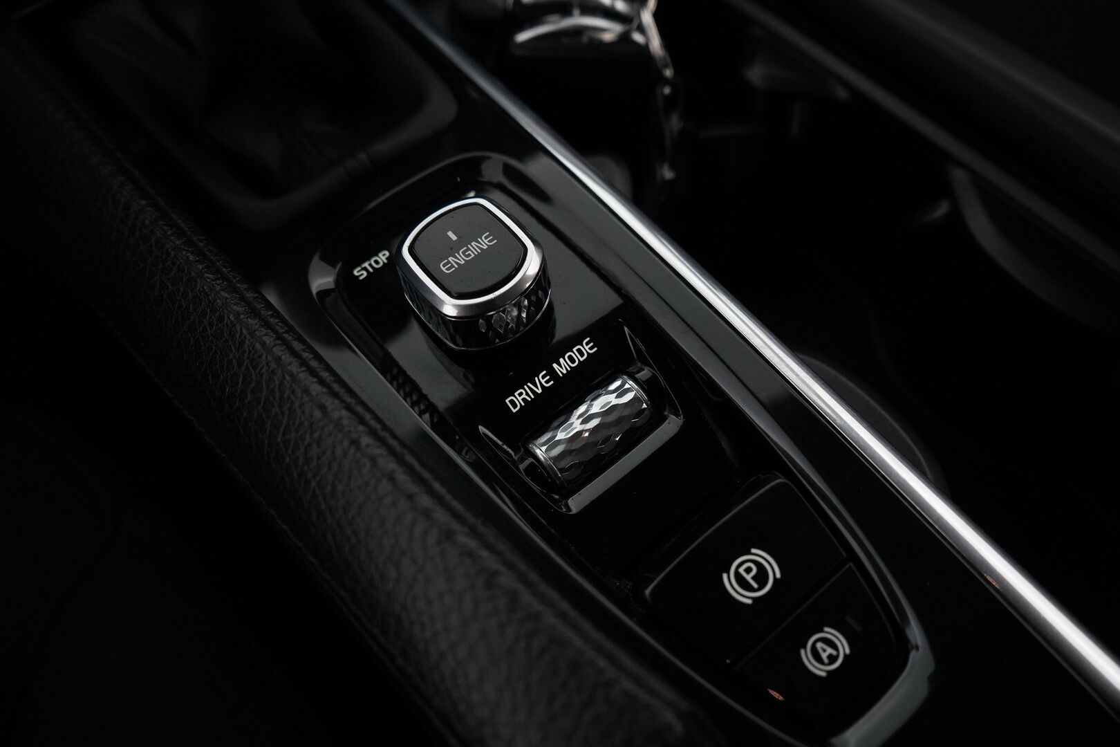 Volvo S90 2017 D3 Business * ACC / Webasto / Tutkat / Pilot assist /  Ratinlämmitin - Kahdet renkaat / Suomi-auto / Merkkihuollettu 