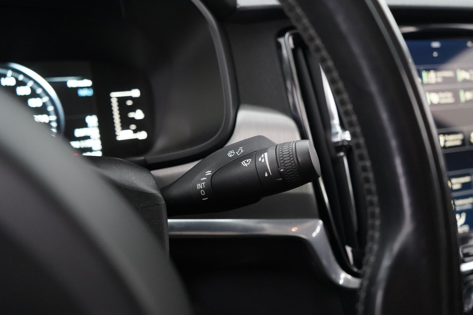 Volvo S90 2017 D3 Business - ACC | Webasto | Tutkat | Pilot assist | Ratinlämmitin | Ei Ad-Blueta | Kahdet renkaat | Suomi-auto 