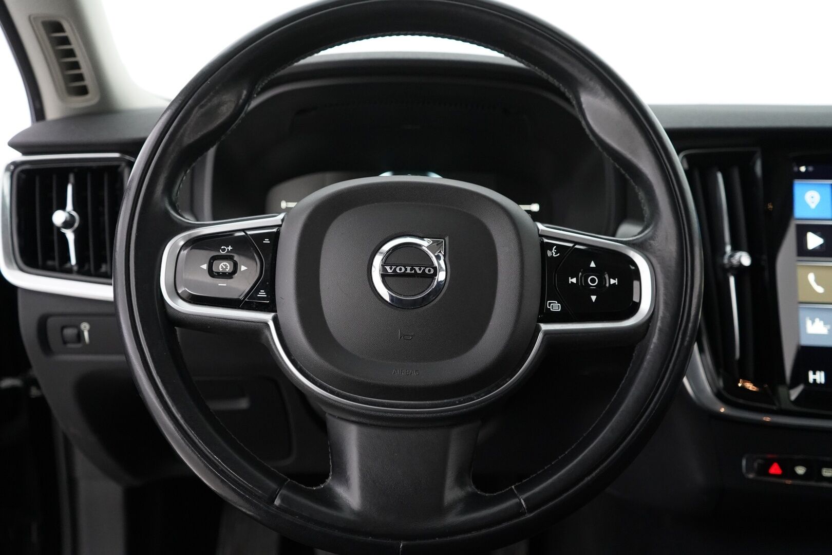 Volvo S90 2017 D3 Business - ACC | Webasto | Tutkat | Pilot assist | Ratinlämmitin | Ei Ad-Blueta | Kahdet renkaat | Suomi-auto 