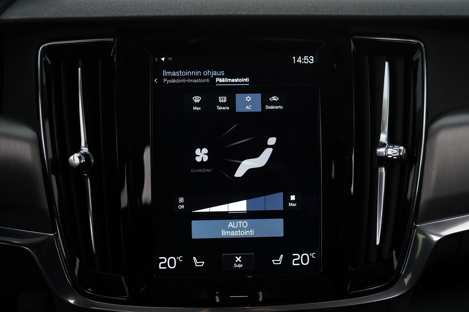 Volvo S90 2017 D3 Business * ACC / Webasto / Tutkat / Pilot assist /  Ratinlämmitin - Kahdet renkaat / Suomi-auto / Merkkihuollettu 
