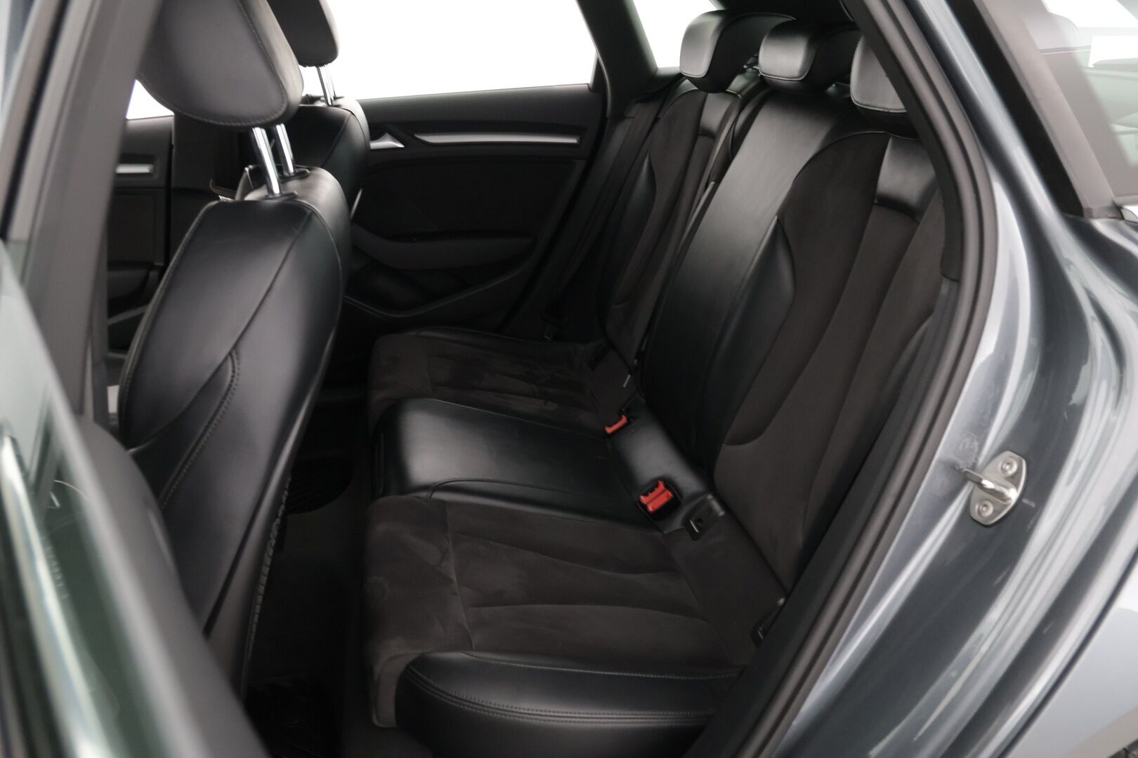Audi A3 2015 1.4 TFSI e-tron S tronic Sportback Business - | Navi | Vakkari | Nahka-Alcantara | Fiksut huollot! |