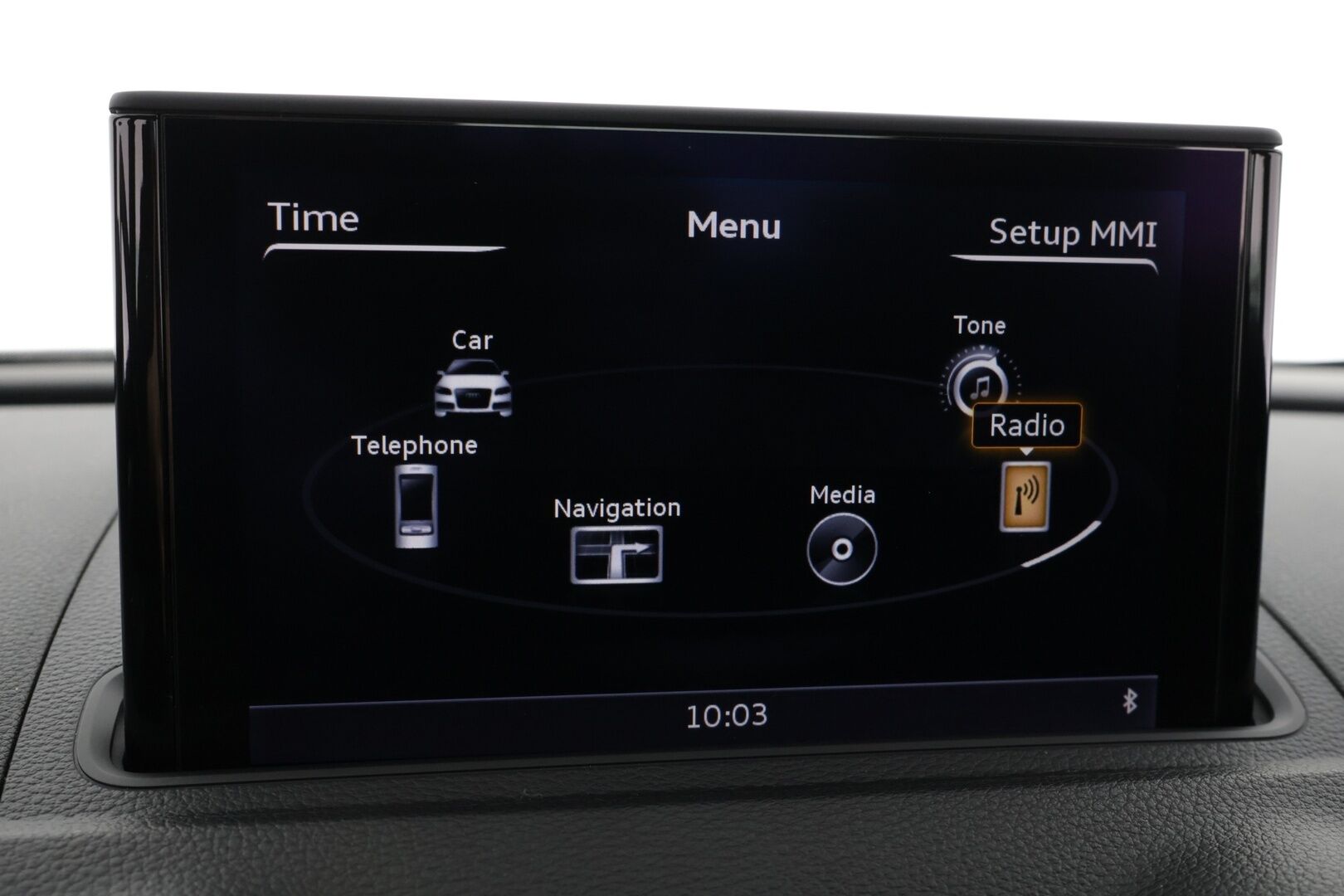 Audi A3 2015 1.4 TFSI e-tron S tronic Sportback Business * Navi / Vakkari / Nahka-Alcantara / Fiksut huollot! *