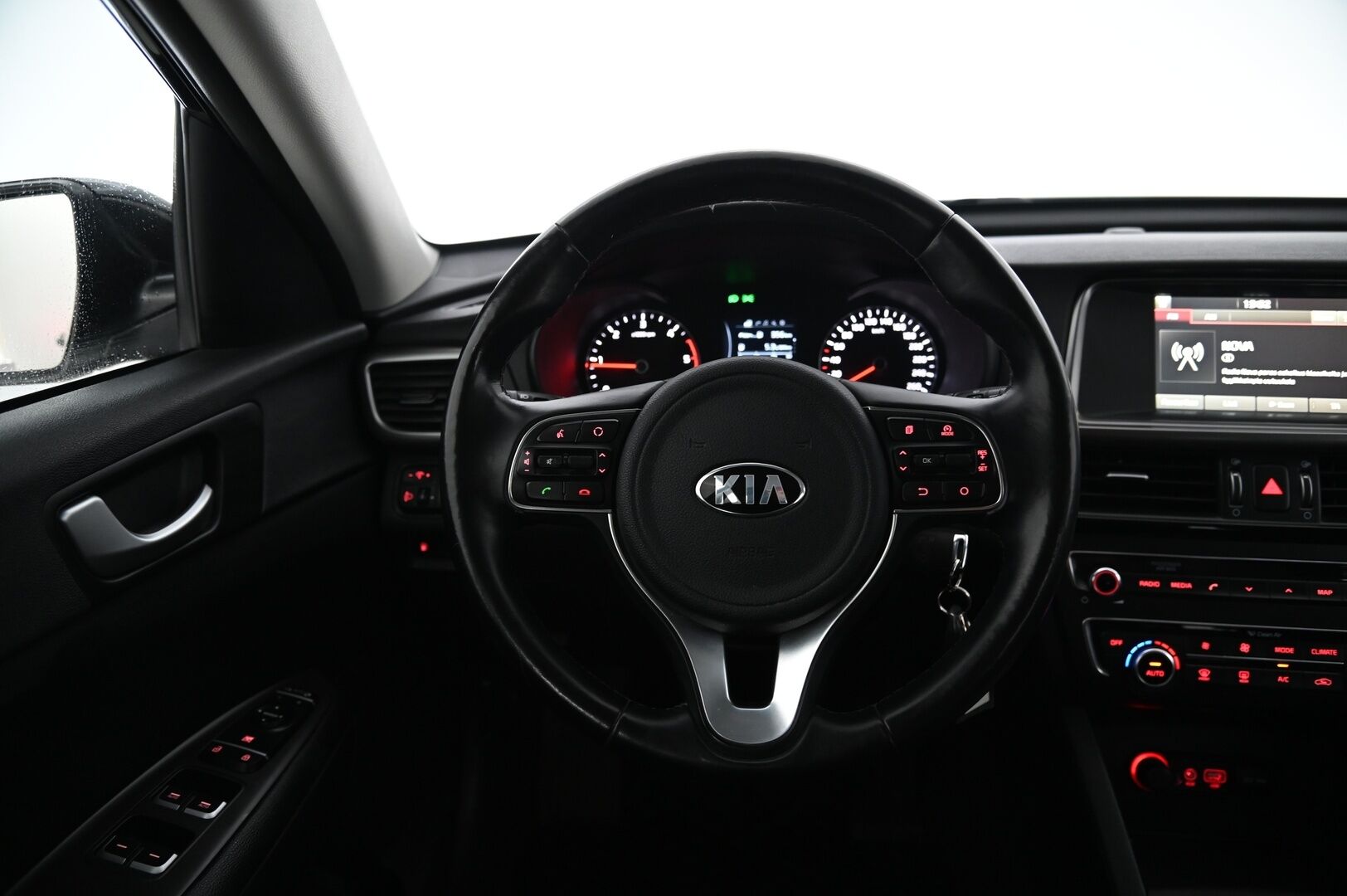 Kia Optima 2017 1,7 CRDi ISG LX SW *Vakkari /P.Kamera / Lohko+sisä / Navi / Ratinlämmitin / Siisti*