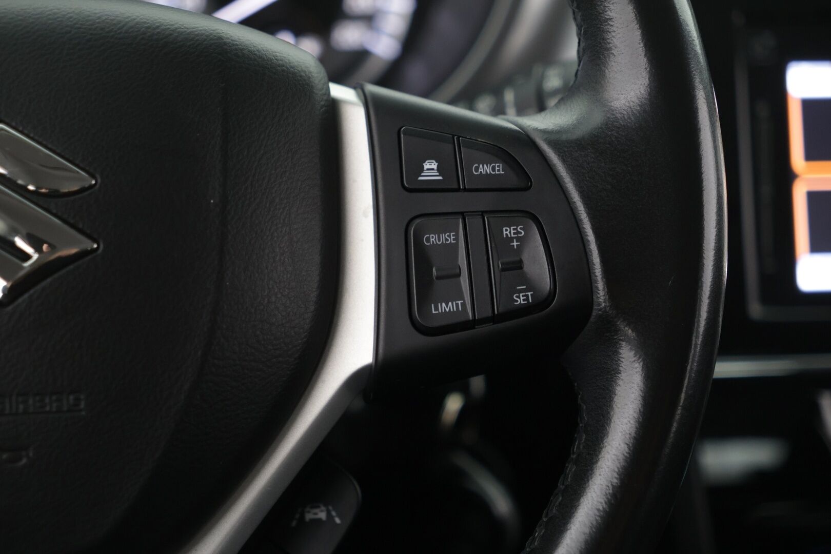 Suzuki Vitara 2020 1,4 BOOSTERJET 2WD GL+ 6MT HYBRID - | Adaptiivinen vakionopeudensäädin | 1-omisteinen | Suomi-Auto | Kaista-avustin | Katveavustin | 