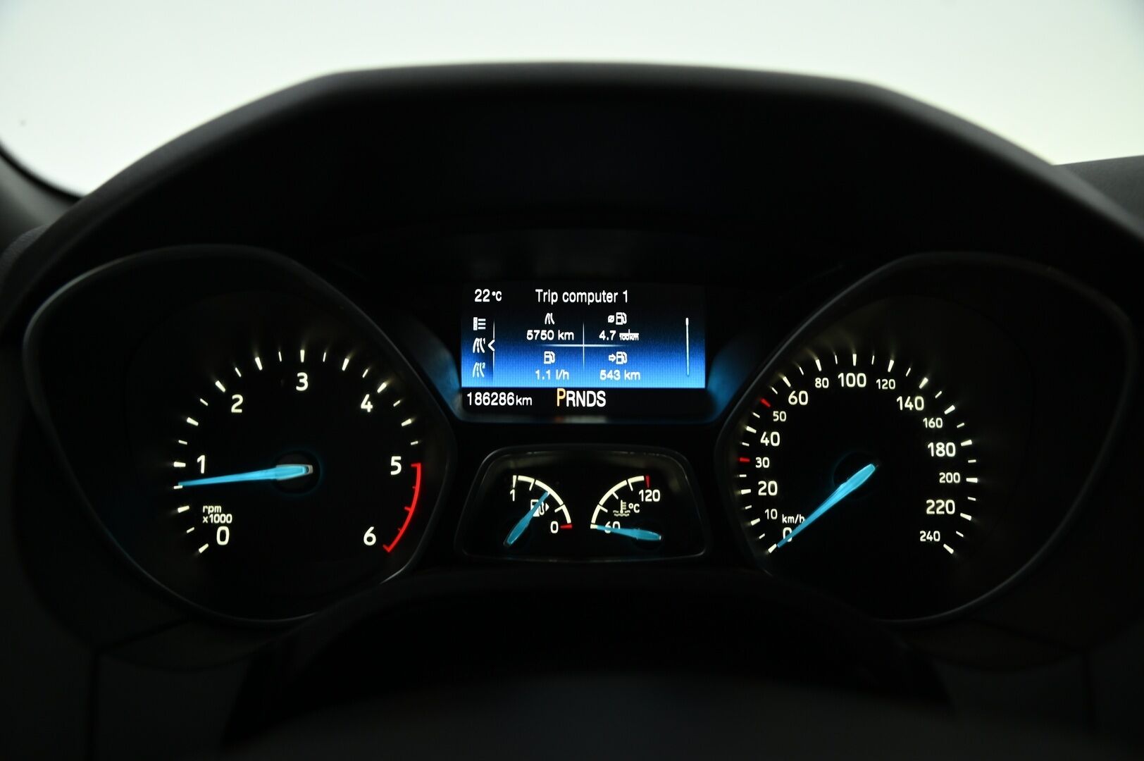 Ford Focus 2017 1,5 TDCi 120 hv Start/stop PowerShift ST-Line 5-ov. *Webasto / Suomi-auto / Tuulilasin lämmitys / Iso näyttö* - Jakohihna juuri vaihdettu / Sporttinen, taloudellinen ja loistava ajaa! / Polttoainekäyttöisellä lisälämmittimellä!