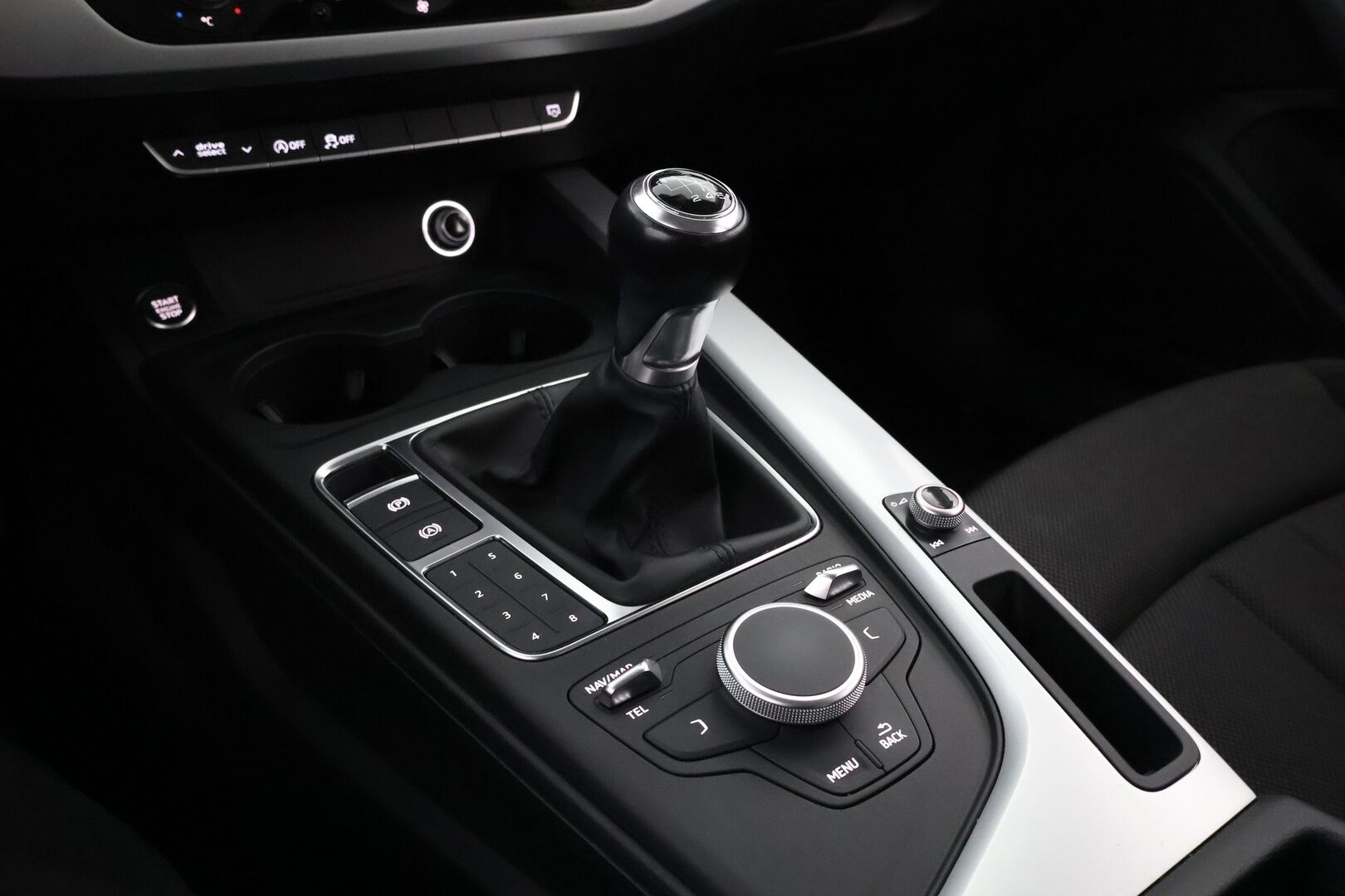 Audi A4 2017 Avant Business 2,0 TDI 110 kW *MYYDÄÄN HUUTOKAUPAT.COM*