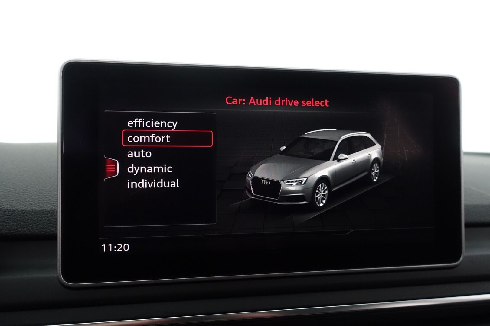 Audi A4 2017 Avant First Edition Business Sport 2,0 TFSI 185 kW quattro S tronic - | Digimittaristo | Matrix LED | Navi | Lohko | Tutkat | Sporttipenkit | BLIS | Sähköluukku | Suomi-Auto | Vakkari | 2X Renkaat & Vanteet | 
