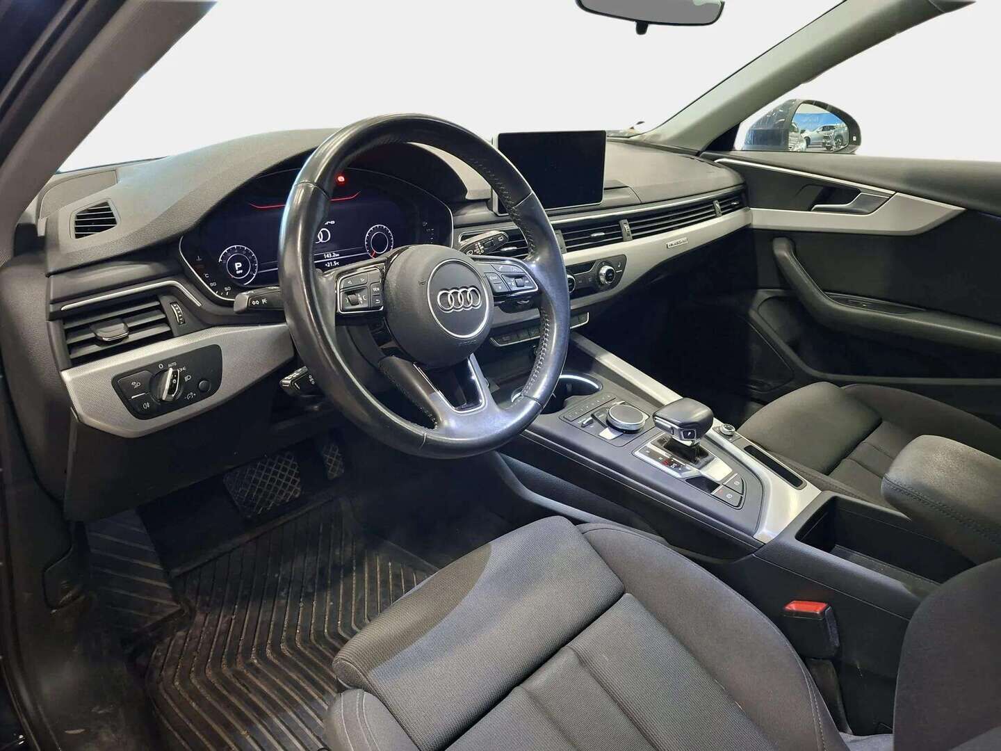 Audi A4 2017 Audi A4 Quatro S tronic Business Sport 185 kW - * Navi | Lohko | Driver assist | Tutkat | Digimittaristo | Bliss | Sähköluukku | Suomi-Auto | Isofix | 2x renkaat & Vanteet * 