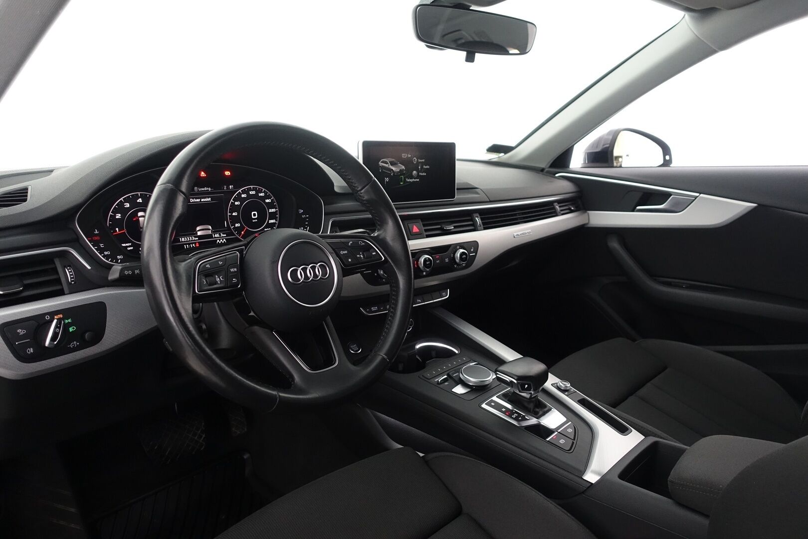 Audi A4 2017 Avant First Edition Business Sport 2,0 TFSI 185 kW quattro S tronic - | Digimittaristo | Matrix LED | Navi | Lohko | Tutkat | Sporttipenkit | BLIS | Sähköluukku | Suomi-Auto | Vakkari | 2X Renkaat & Vanteet | 
