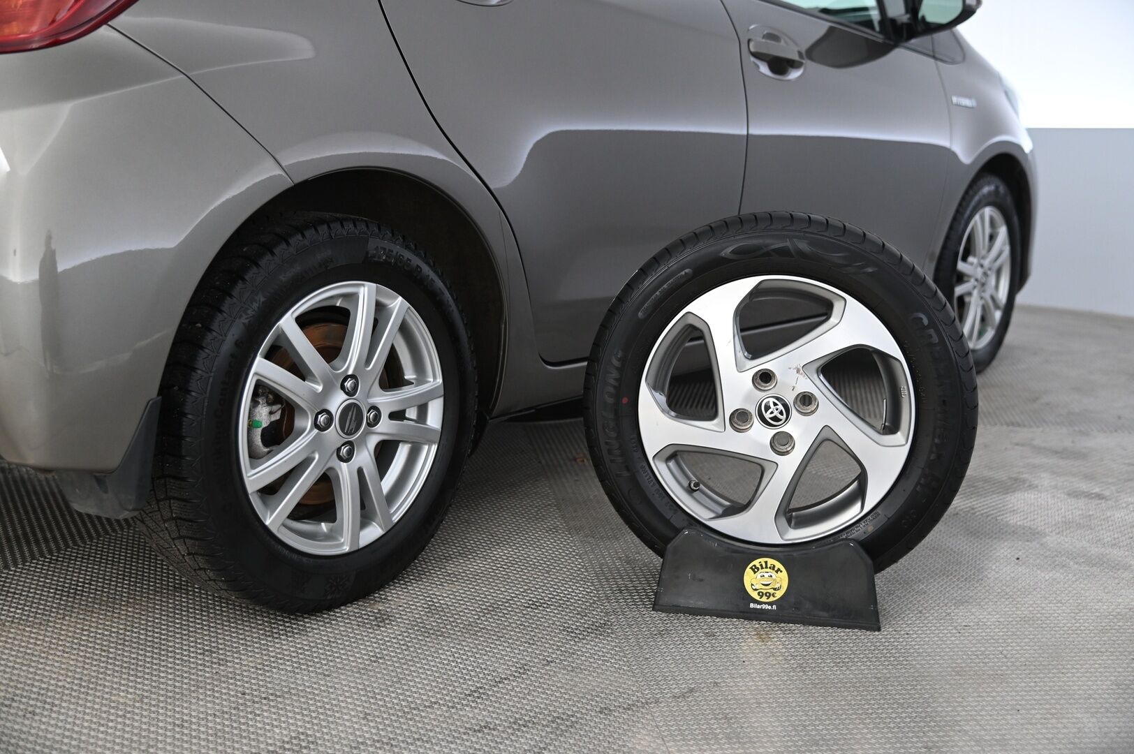 Toyota Yaris 2017 1,5 Hybrid Active Edition 5ov *1om / Suomiauto / Lohko / P*kamera* - *Merkkihuollettu / 2X renkaat*