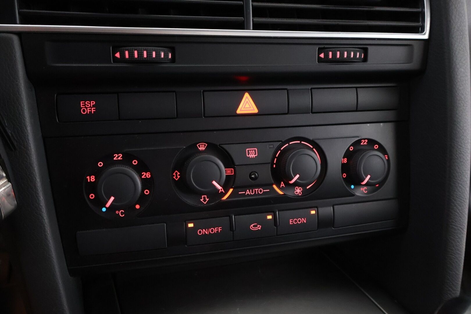 Audi A6 2007 - YritysOutlet - Myydään vain yrityksille - – Tämä auto myydään YritysOutlet -valikoimasta vain yritykselle