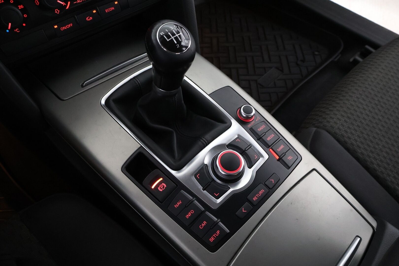 Audi A6 2007 - YritysOutlet - Myydään vain yrityksille - – Tämä auto myydään YritysOutlet -valikoimasta vain yritykselle