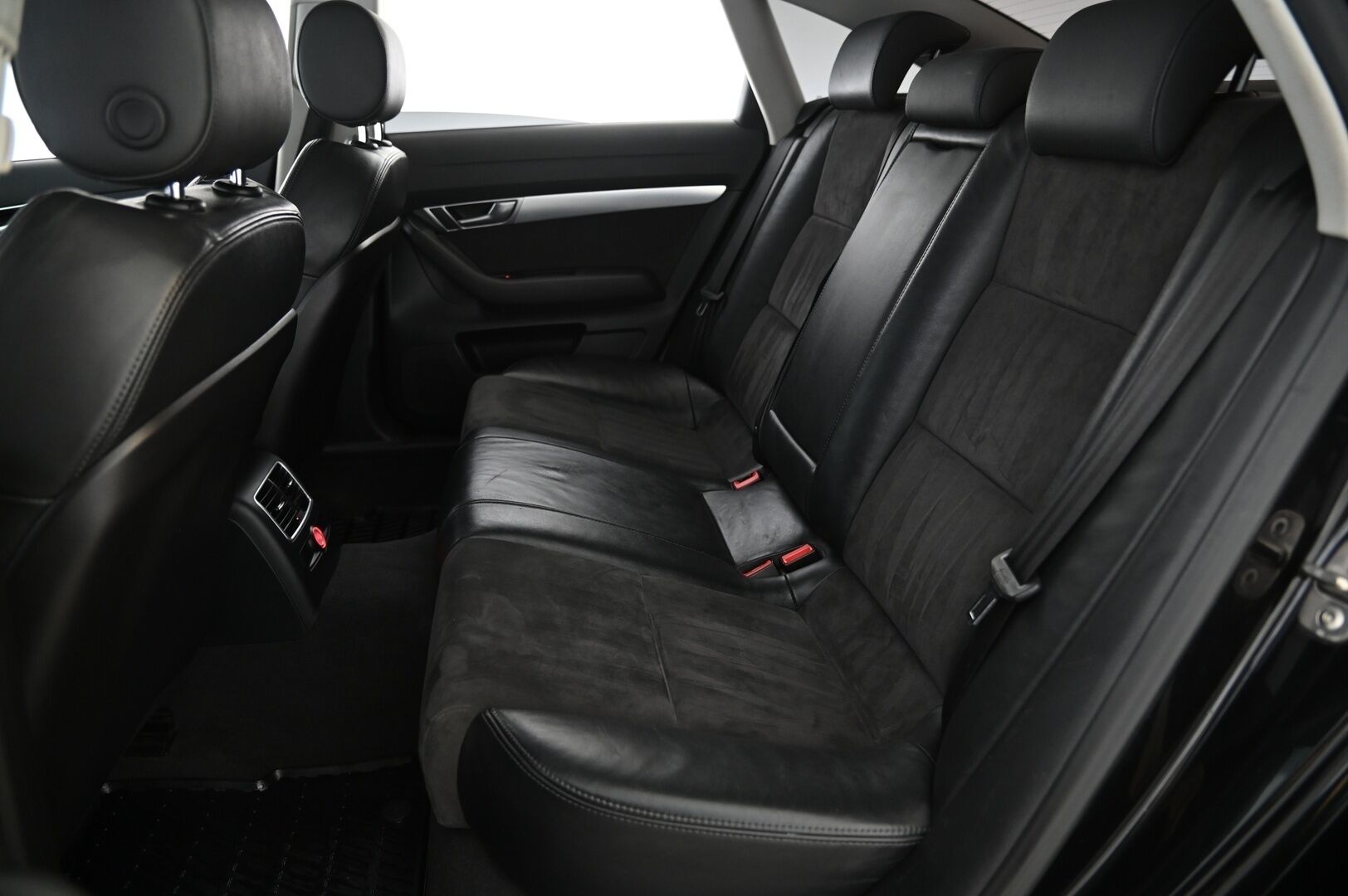 Audi A6 2011 Sedan S line Business 2,0 TFSI multitronic*Myydään Huutokaupat.com* - **MYYDÄÄN HUUTOKAUPAT.COM**