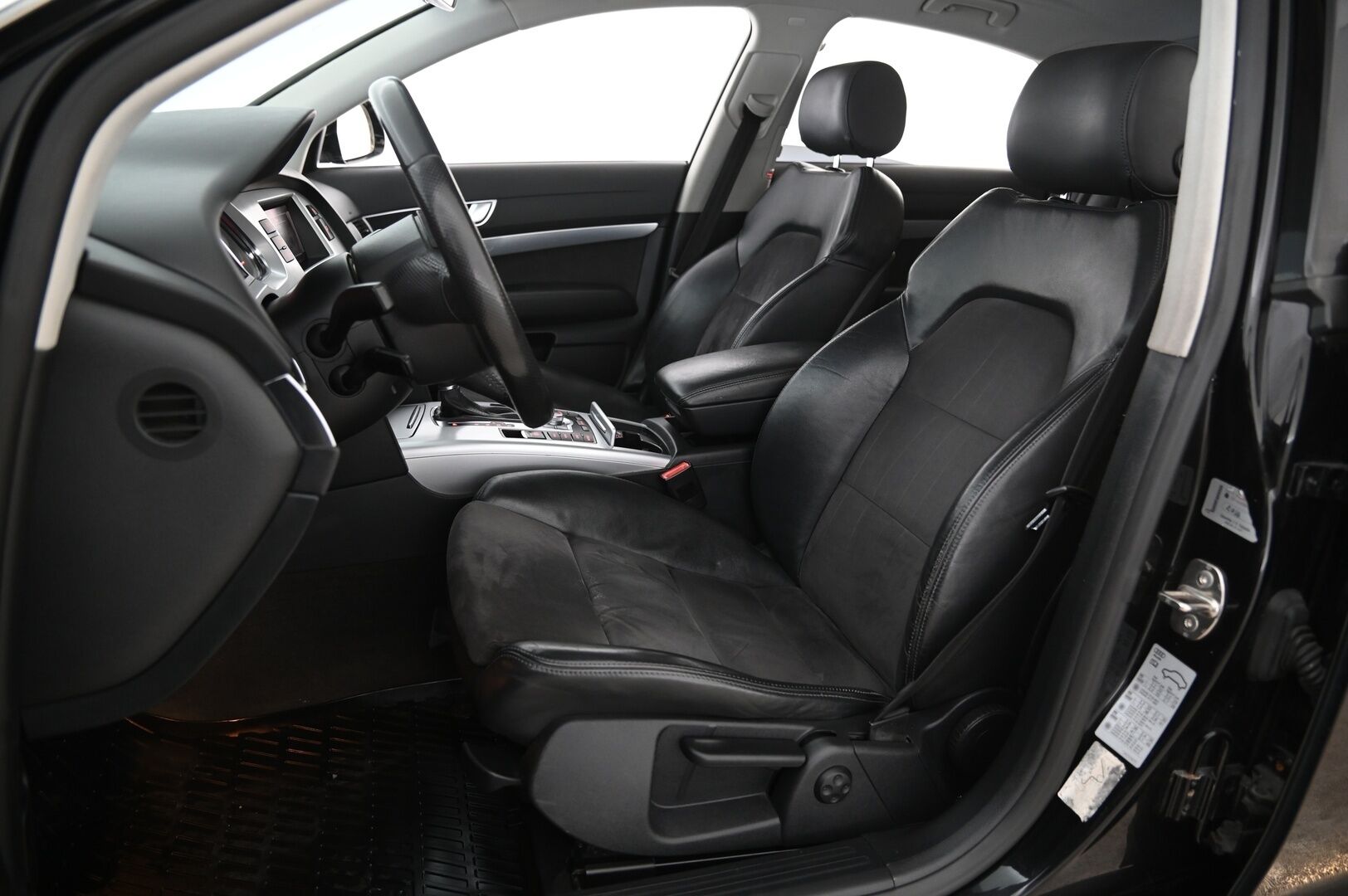 Audi A6 2011 Sedan S line Business 2,0 TFSI multitronic*Myydään Huutokaupat.com* - **MYYDÄÄN HUUTOKAUPAT.COM**