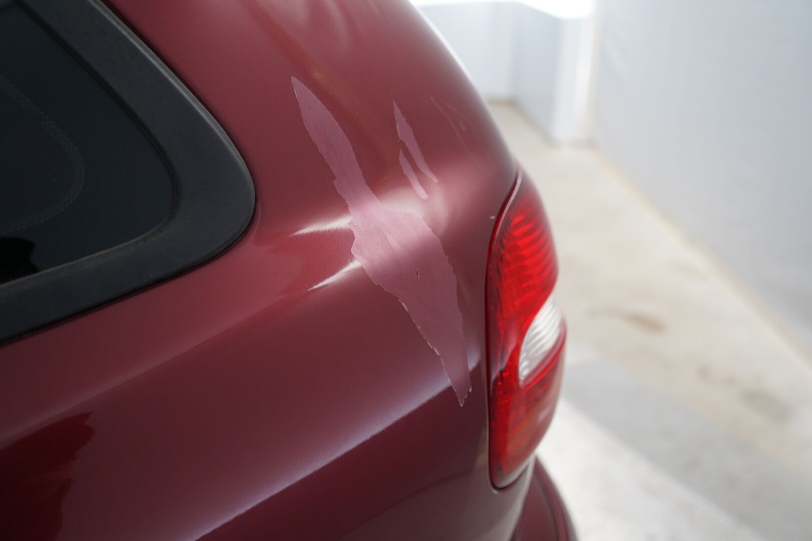 Volvo V40 2004 D V40 WAGON 2.0 *YritysOutlet - Myydään vain yrityksille* - Nahkapenkit / Ilmastointi / Kahdet renkaat / Suomi-auto