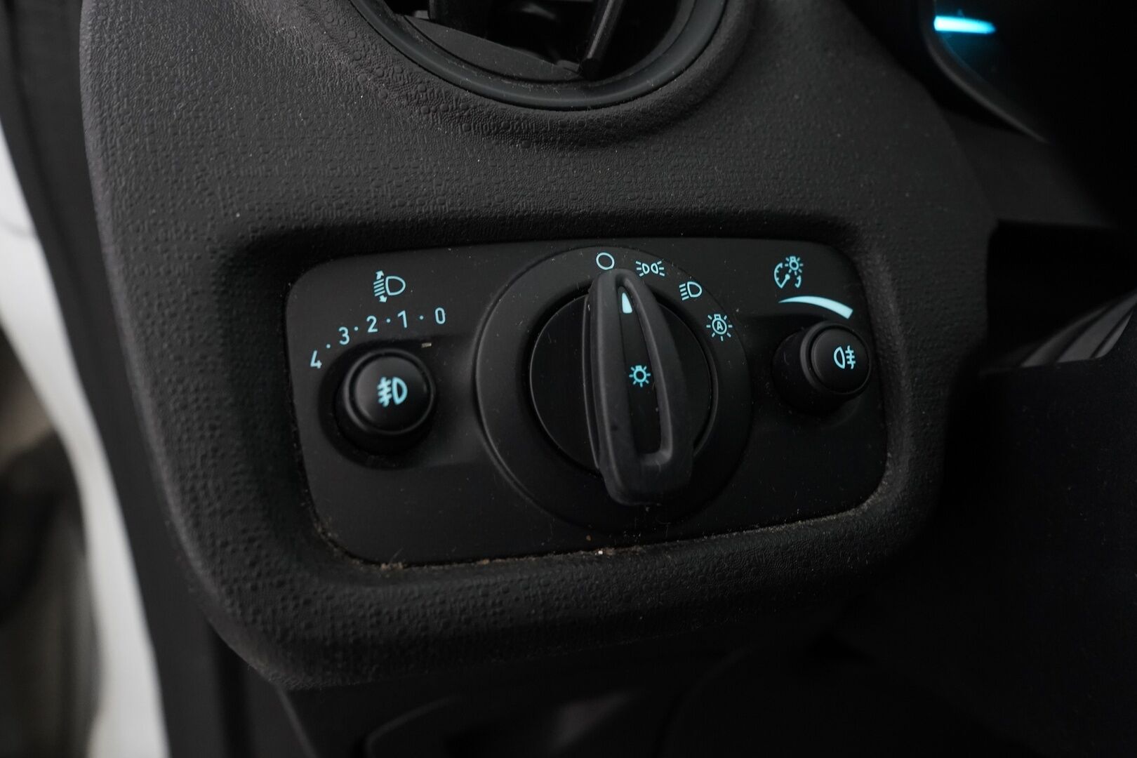 Ford Fiesta Van 2014 1.25 82hv Trend *Myydään huutokaupat.com sivulla*