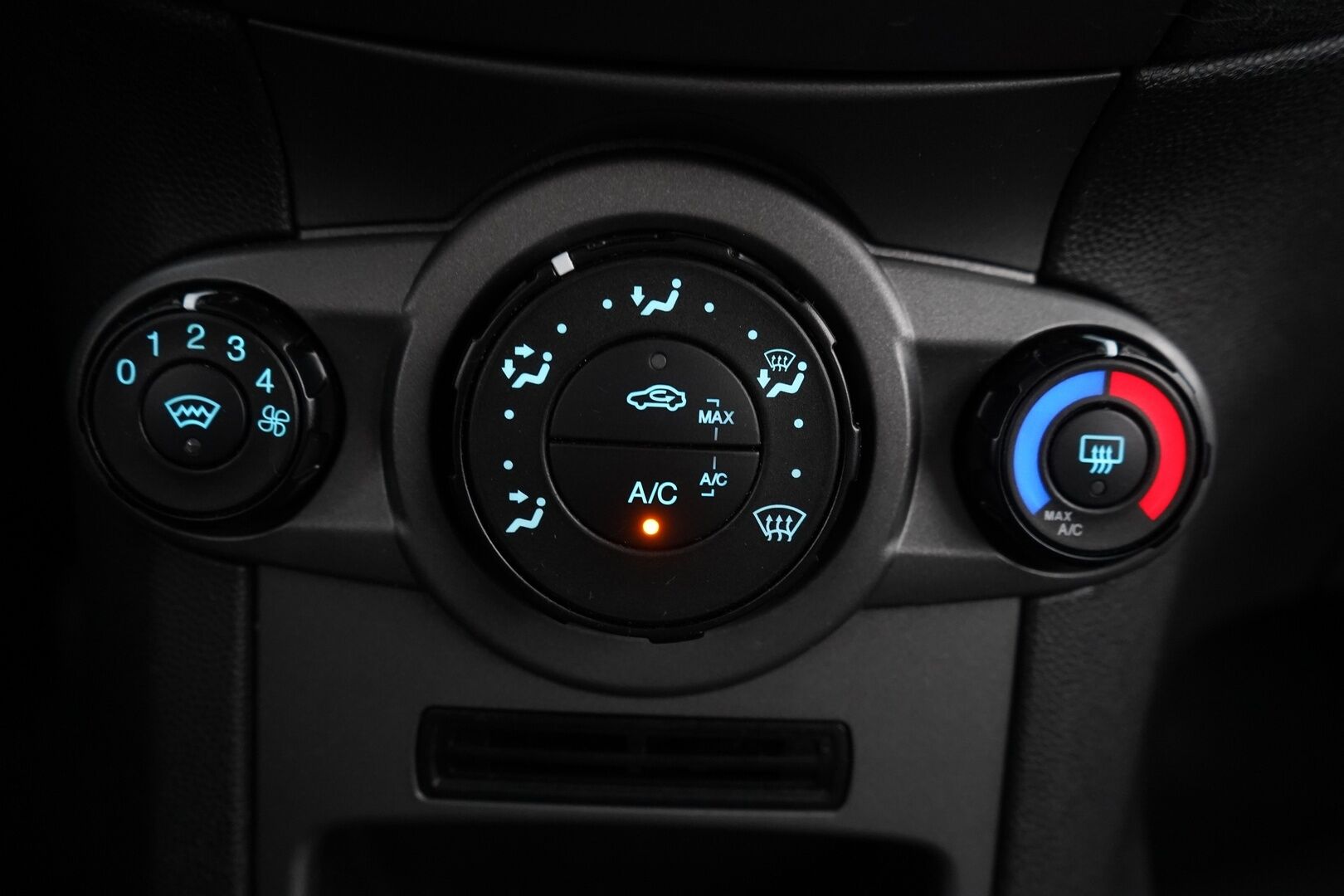 Ford Fiesta Van 2014 1.25 82hv Trend *Myydään huutokaupat.com sivulla*