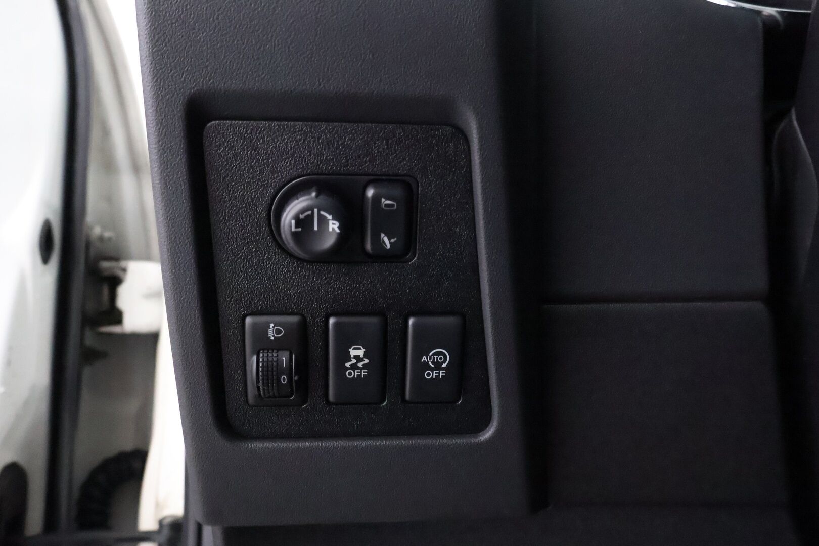 Nissan Qashqai+2 2011 1,6L Stop / Start System Acenta 2WD 5M/T MY11 - 7-Paikkainen / Suomiauto / Vakkari / Lohko & Sisäpistoke / Vetokoukku / Peruutustutka / 2x Fiksut renkaat aluvantein!