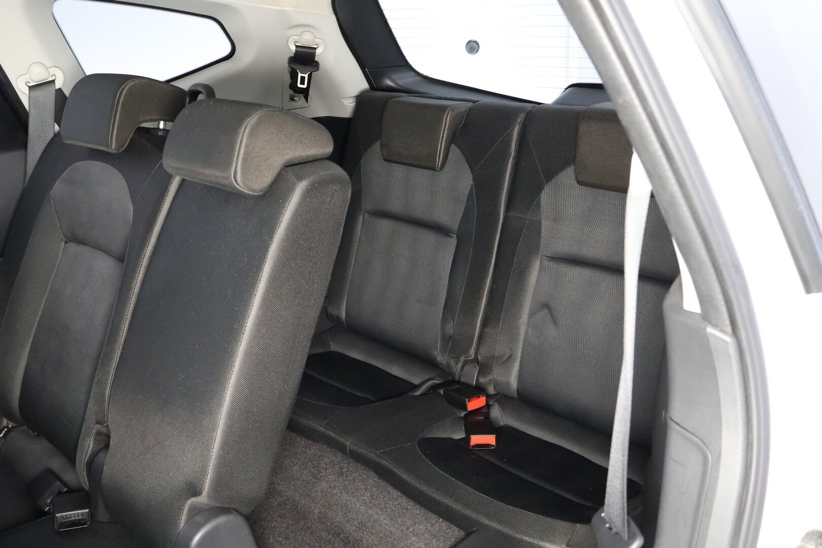 Nissan Qashqai+2 2011 1,6L Stop / Start System Acenta 2WD 5M/T MY11 - 7-Paikkainen / Suomiauto / Vakkari / Lohko & Sisäpistoke / Vetokoukku / Peruutustutka / 2x Fiksut renkaat aluvantein!