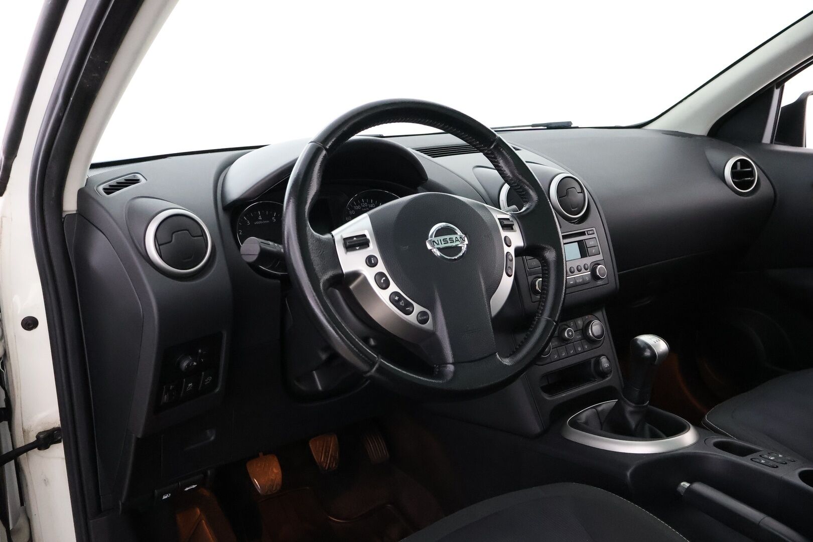 Nissan Qashqai+2 2011 1,6L Stop / Start System Acenta 2WD 5M/T MY11 - 7-Paikkainen / Suomiauto / Vakkari / Lohko & Sisäpistoke / Vetokoukku / Peruutustutka / 2x Fiksut renkaat aluvantein!