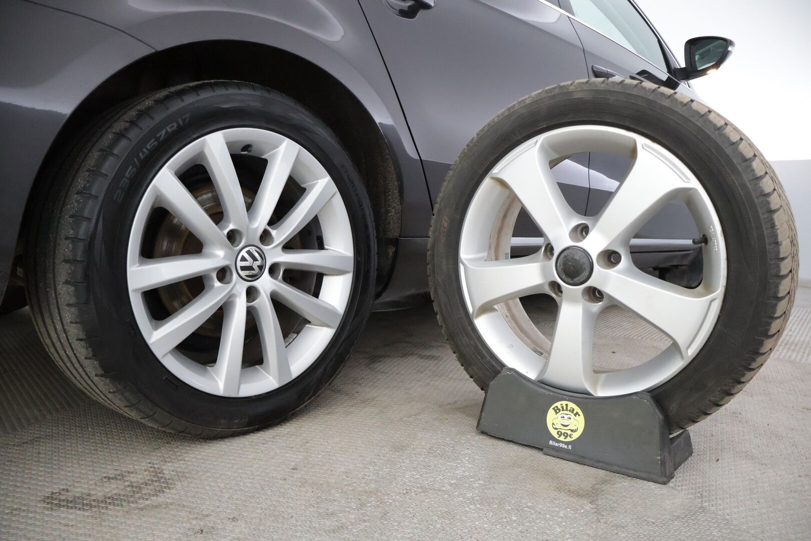 Volkswagen Passat 2011 Variant Highline 2,0 TDI 125 kW (170 hv) BlueMotion Technology 4MOTION DSG-aut - Koukku / Webasto / P-tutka / Lämmitettävä Tuulilasi / Vakinopeuden Säädin / Nahka-Alcantara / Penkinlämmittimet / S-luukku 