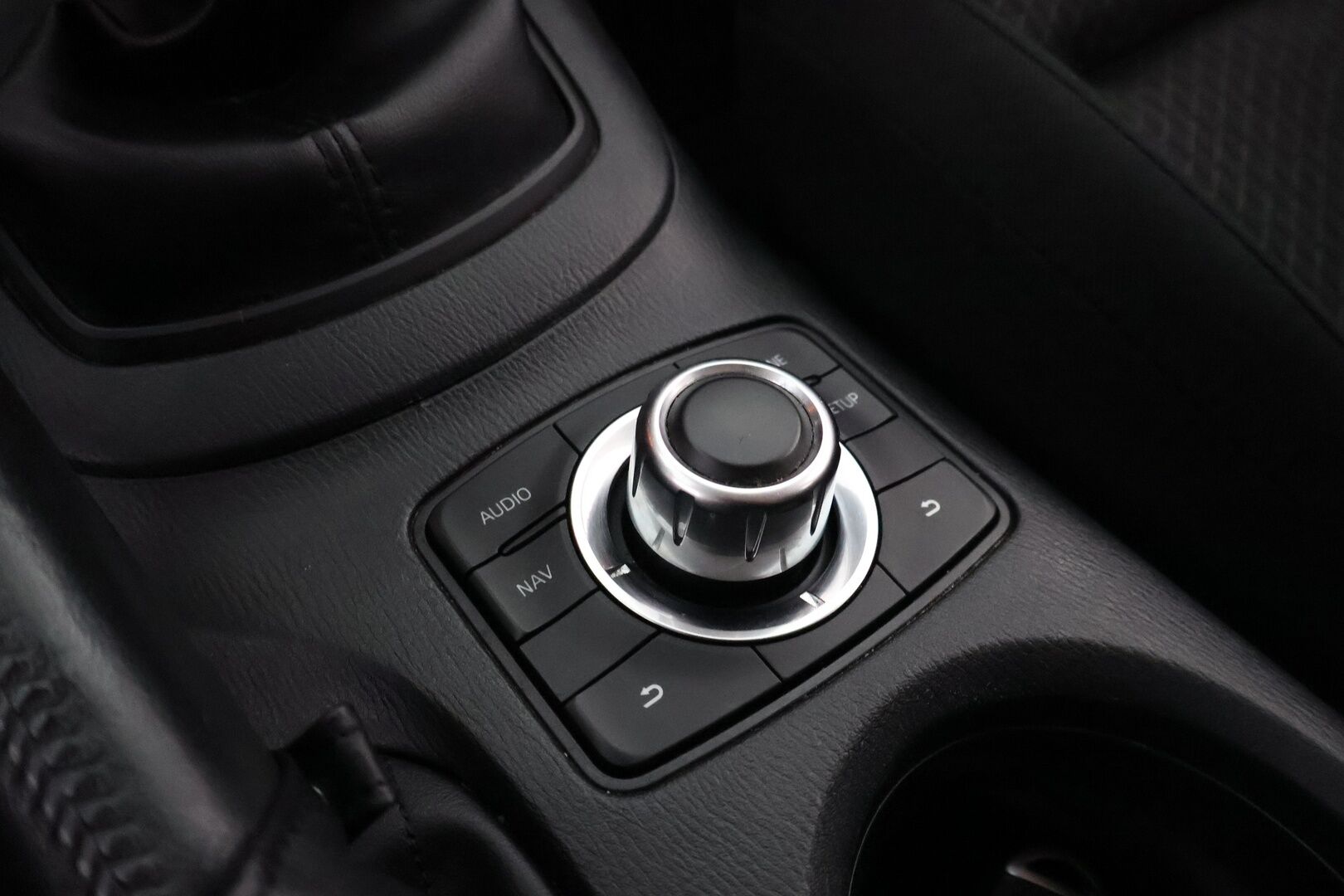 Mazda CX-5 2012 2,0 SKYACTIV-G Dynamic 6MT 5d Q02 - Irroitettava vetokoukku / Lohko+sis. / Vakkari / 2x Renkaat&Vanteet!
