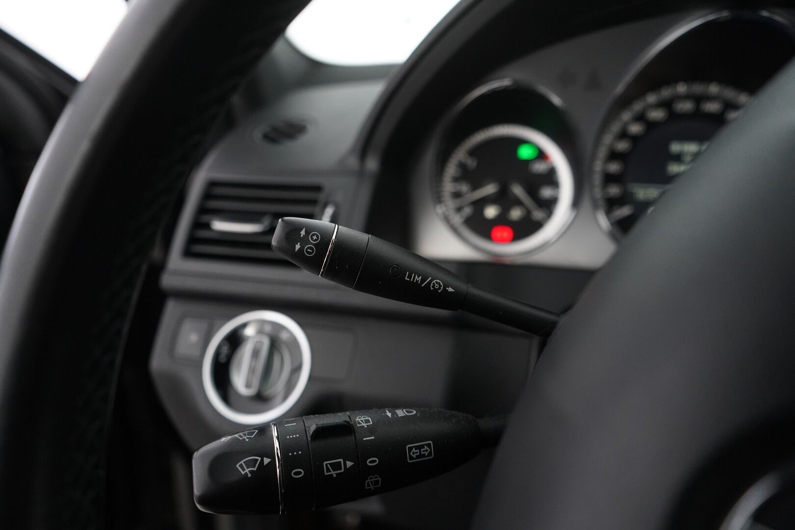 Mercedes-Benz C 2011 250 CDI BE T 4Matic A Premium Business *Harman & Kardon / Koukku / Puolinahka / Kattoluukku / Vakkari / Navi* - Juuri huollettu / Juuri katsastettu / Todella särmä huoltohistoria / Kahdet renkaat alumiinivantein - HULLU BLACKWEEK KORKOTARJOUS 2,49%