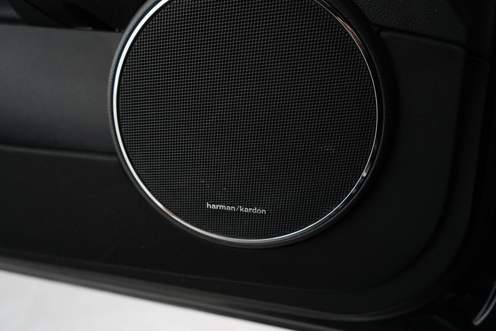 Mercedes-Benz C 2011 250 CDI BE T 4Matic A Premium Business *Harman & Kardon / Koukku / Puolinahka / Kattoluukku / Vakkari / Navi* - Juuri huollettu / Juuri katsastettu / Todella särmä huoltohistoria / Kahdet renkaat alumiinivantein - HULLU BLACKWEEK KORKOTARJOUS 2,49%