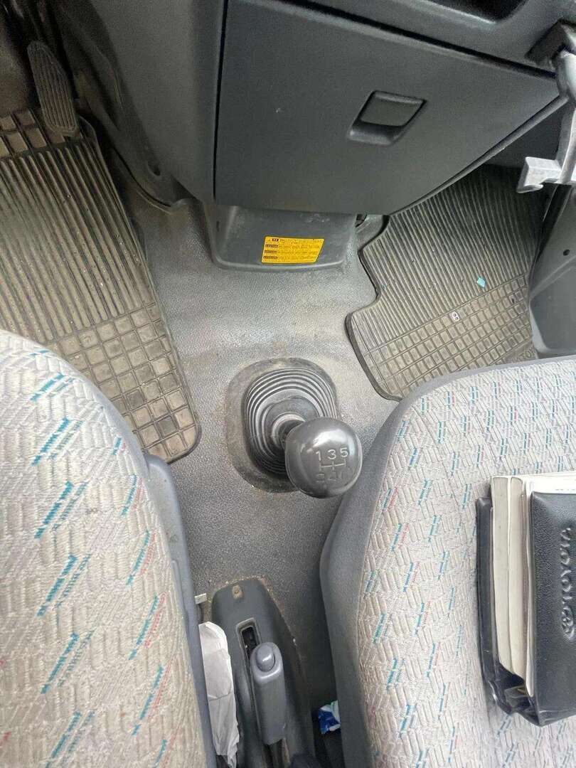 Toyota Hiace 2006 2,5 D-4D 90 4ov - | YritysOutlet - Myydään vain yrityksille | Hyvin huollettu | Halpa hinta |