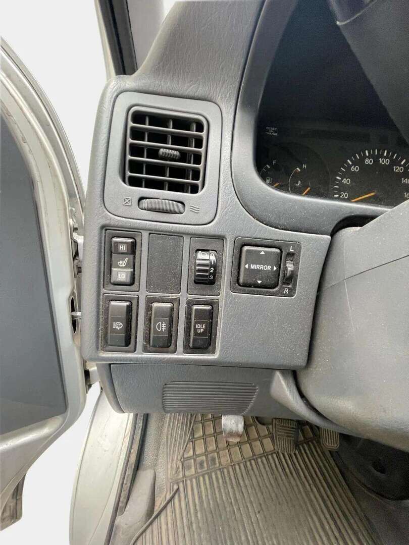 Toyota Hiace 2006 2,5 D-4D 90 4ov - | YritysOutlet - Myydään vain yrityksille | Hyvin huollettu | Halpa hinta |