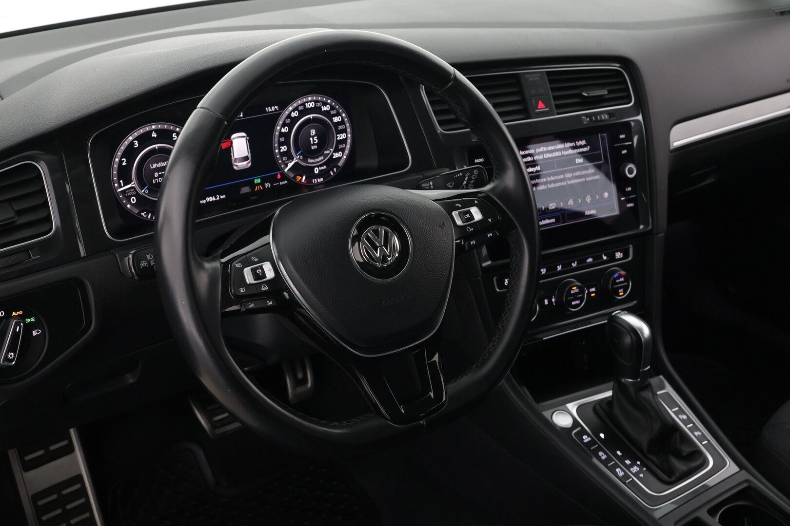 Volkswagen Golf 2017 Variant Alltrack 1,8 TSI 132 kW (180 hv) 4MOTION DSG-automaatti / Webasto / Koukku / Digimittaristo / P.Kamera / ACC - Juuri huollettu / Kahdet renkaat / Neliveto / 2x Avain