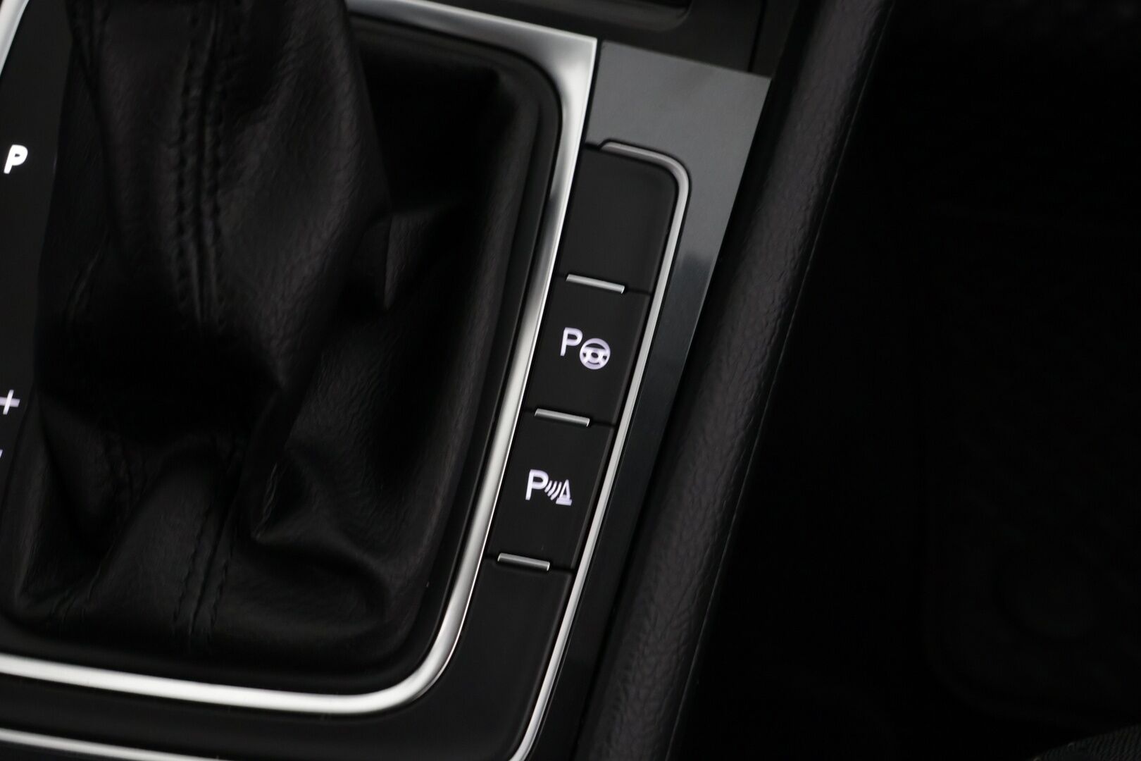 Volkswagen Golf 2017 Variant Alltrack 1,8 TSI 132 kW (180 hv) 4MOTION DSG-automaatti / Webasto / Koukku / Digimittaristo / P.Kamera / ACC - Juuri huollettu / Kahdet renkaat / Neliveto / 2x Avain