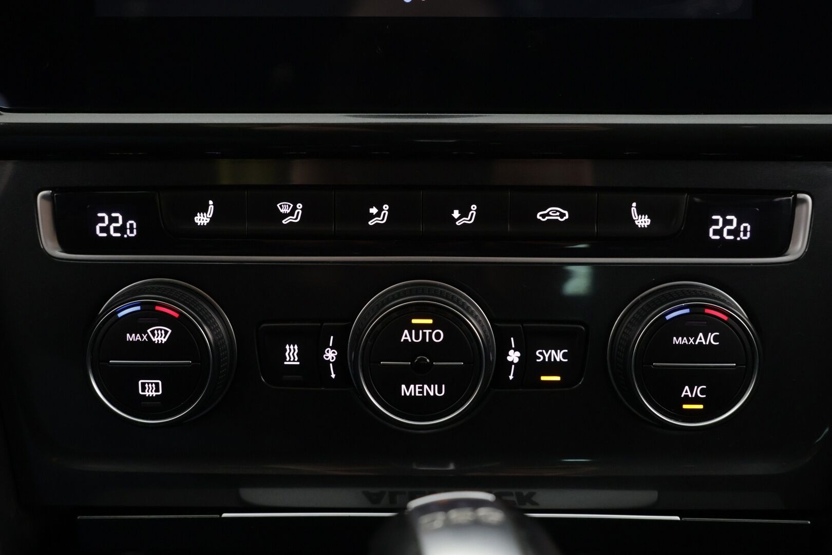 Volkswagen Golf 2017 Variant Alltrack 1,8 TSI 132 kW (180 hv) 4MOTION DSG-automaatti / Webasto / Koukku / Digimittaristo / P.Kamera / ACC - Juuri huollettu / Kahdet renkaat / Neliveto / 2x Avain