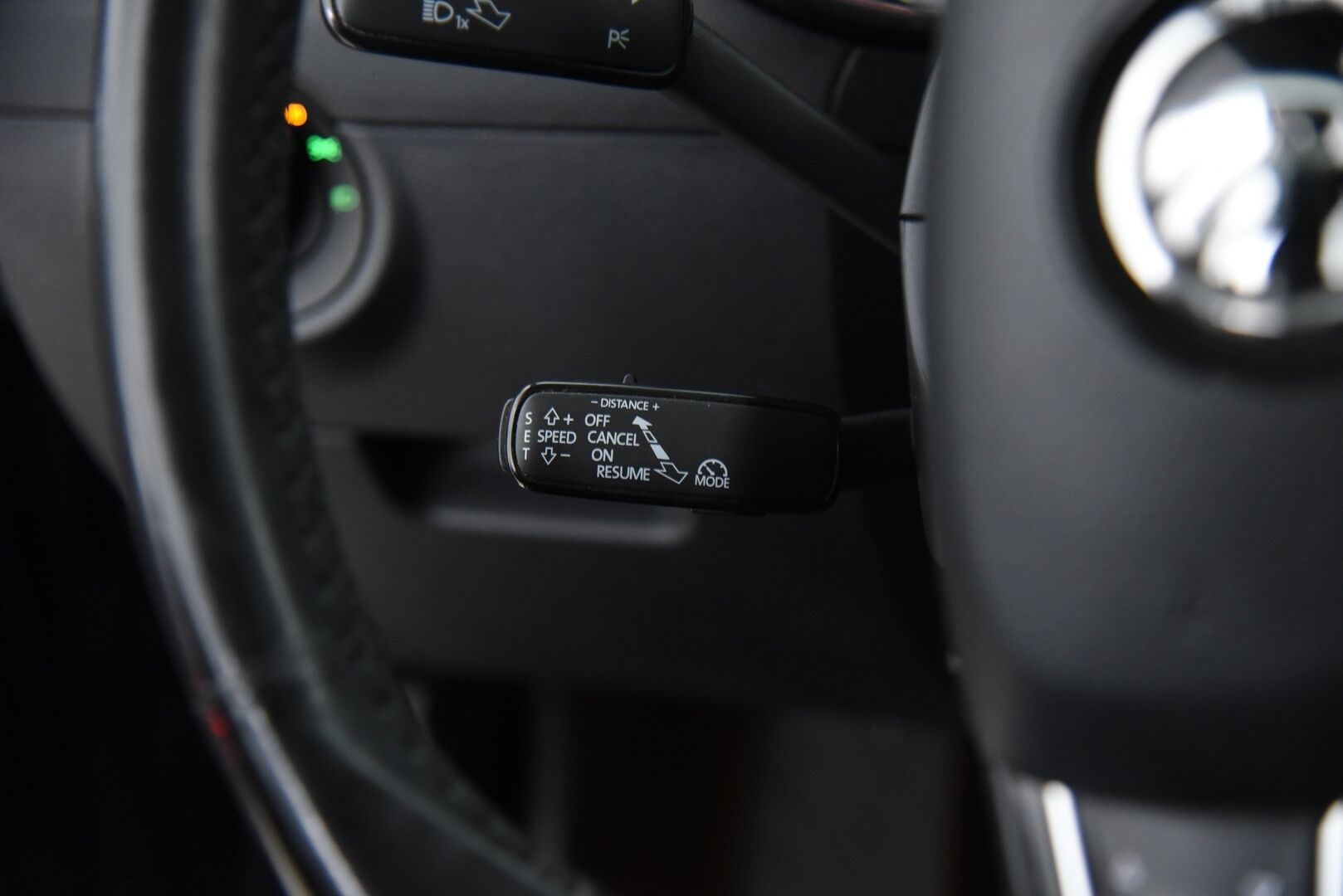 Skoda Octavia 2018 Combi 2,0 TDI 184 4x4 Scout DSG Aut. * Adapt. vak. / Webasto / Vetokoukku / P-Kamera / BLIS / Keyless / LED / Front Assist * - Suomi-Auto / Navi / Lämmitettävä tuulilasi - HULLUT AVAJAISHULINAT KORKOTARJOUS 3,29 %