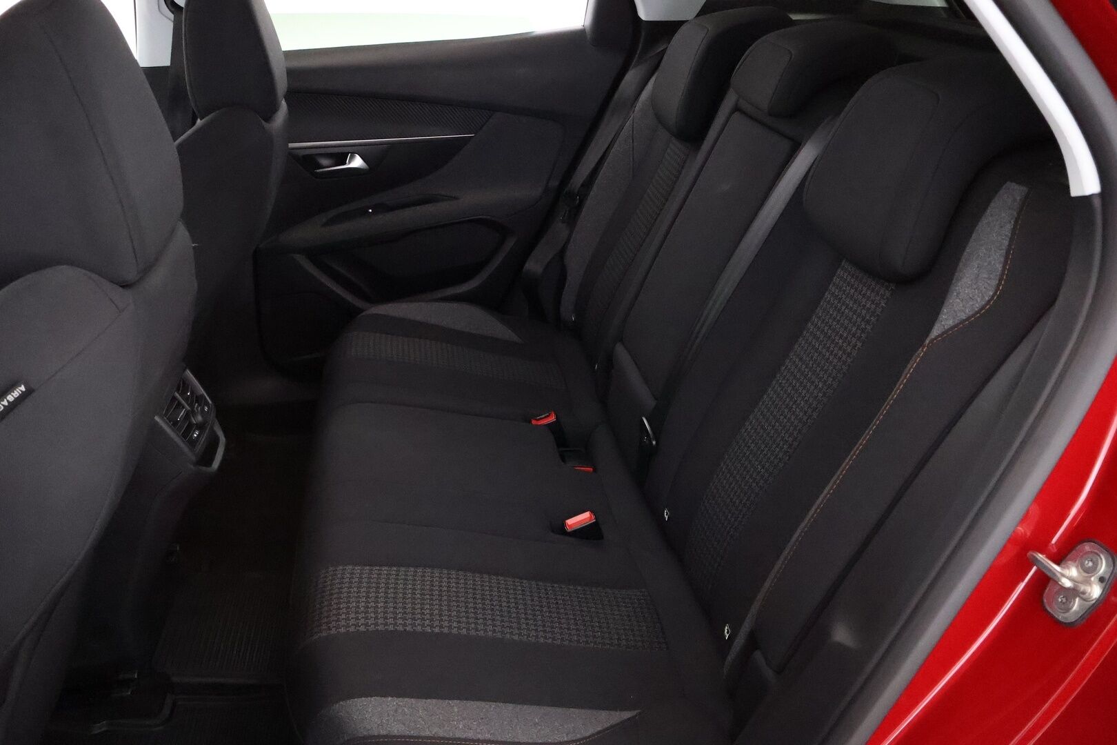 Peugeot 3008 2017 Active PureTech 130 - Suomiauto / Lohko & Sisäpistoke / Digimittari / Vakkari / Kaistavahti / Jakopää juuri tehty!