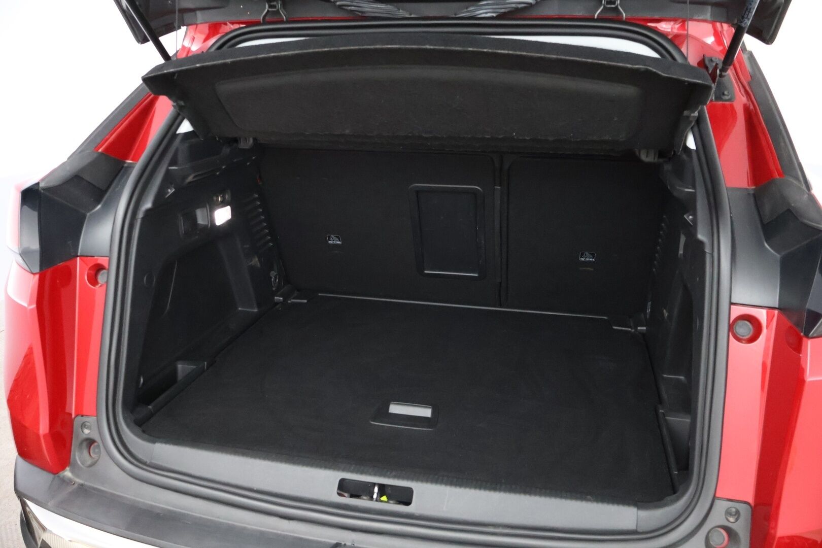 Peugeot 3008 2017 Active PureTech 130 - Suomiauto / Lohko & Sisäpistoke / Digimittari / Vakkari / Kaistavahti / Jakopää juuri tehty!