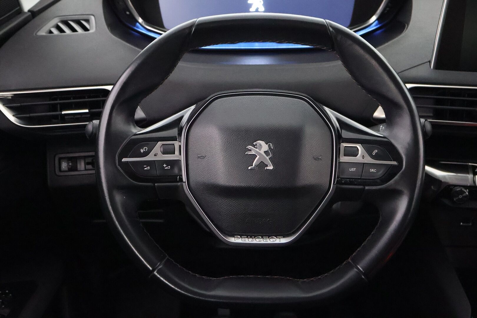 Peugeot 3008 2017 Active PureTech 130 - Suomiauto / Lohko & Sisäpistoke / Digimittari / Vakkari / Kaistavahti / Jakopää juuri tehty!