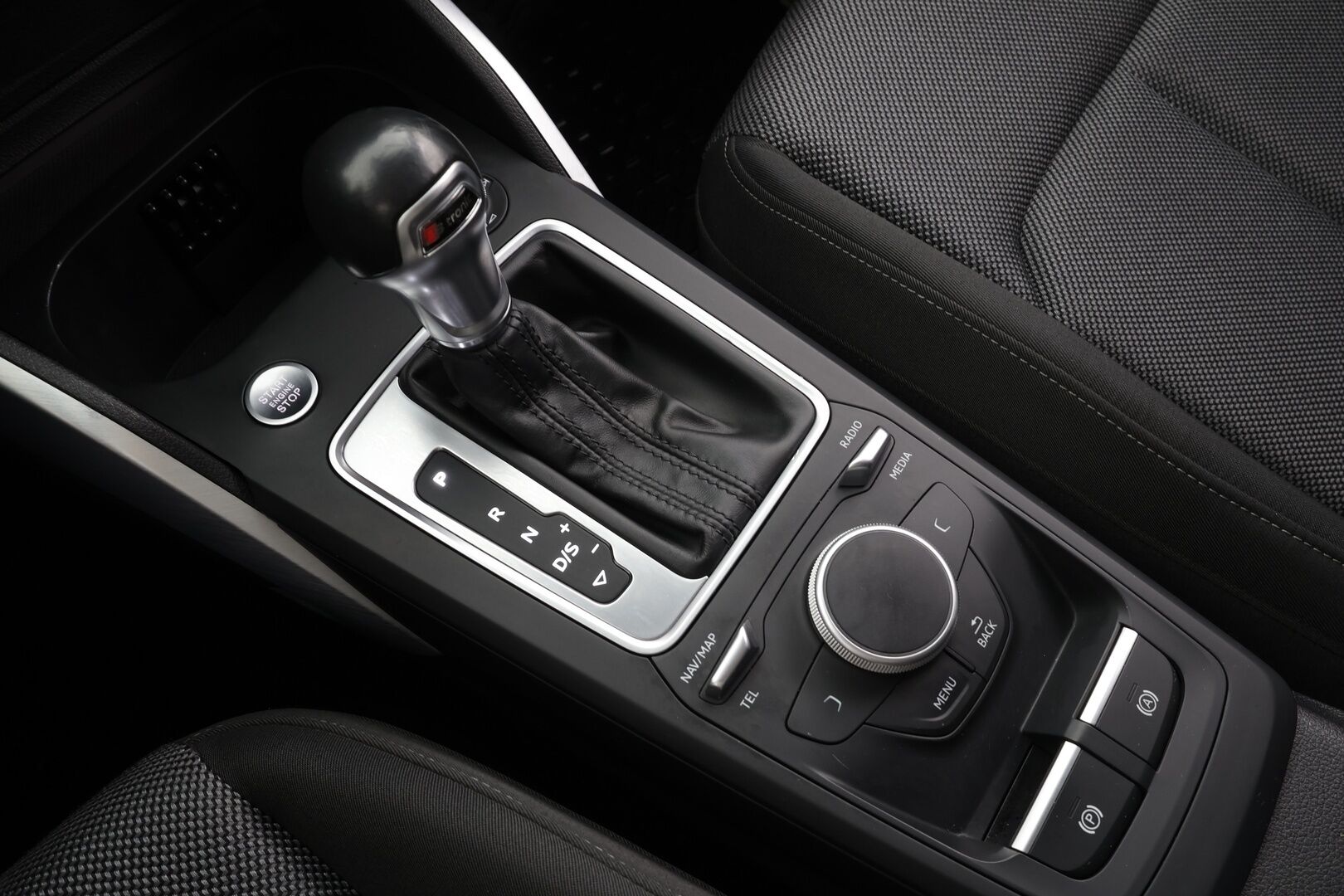 Audi Q2 2018 Business Sport Plus Edition 2,0 TDI 140 kW quattro S tronic * ACC / LED / P.tutka / Lohkolämmitin * - Koukku / Keyless / Suomi-auto / Kahdet renkaat